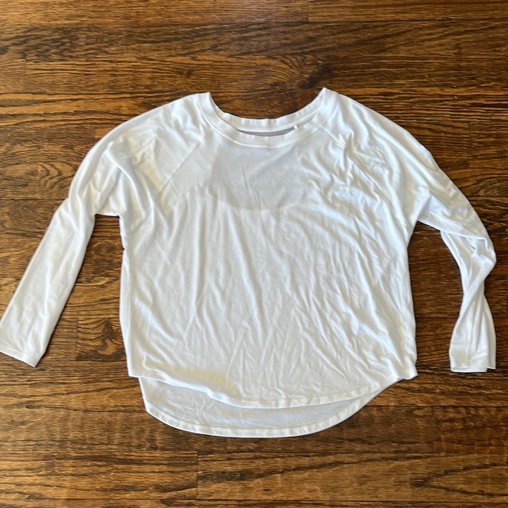athleta cute workout top!